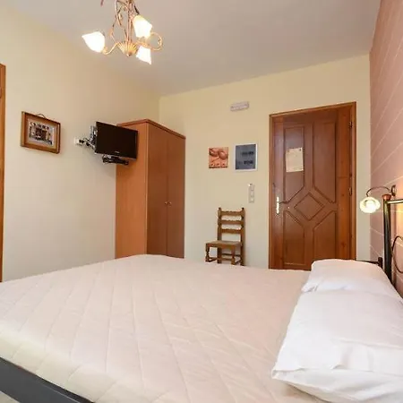 Irini * Agia Anna (Naxos)