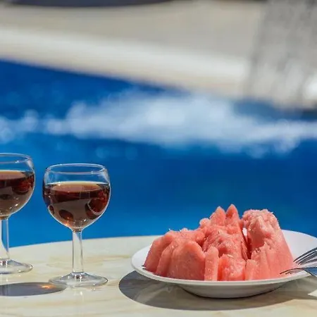 Irini * Agia Anna (Naxos)